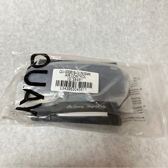 Quay Australia Air Control Aviator Sunglasses Gunmetal Smoke - Picture 4 of 8